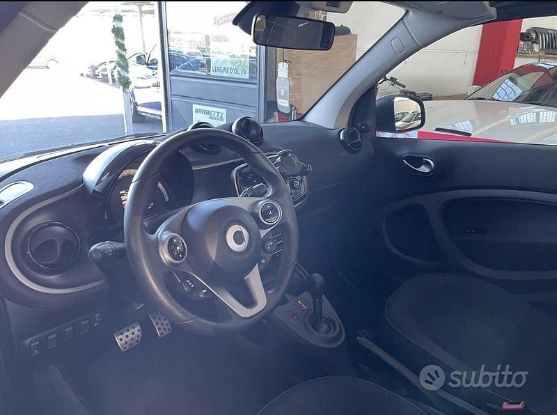 Usata Smart ForTwo Cabrio 61 CV (44 kW) 2017 Bianco Cabrio