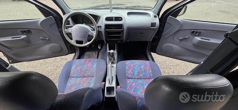 Usata Daihatsu Terios 82 CV (60 kW) 1998 Blu SUV