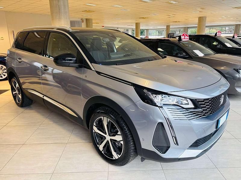 Nuova Peugeot 5008 GT 136 CV (100 kW) 2025 Grigio artense SUV
