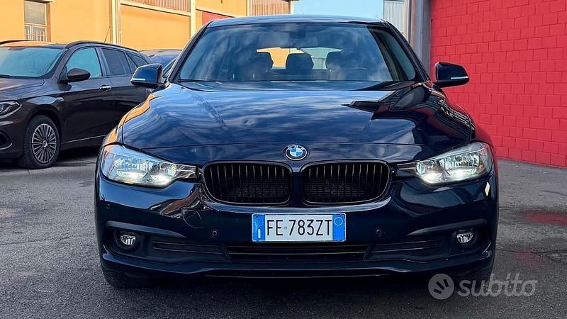 Usata BMW 318 Advantage 150 CV (110 kW) 2016 Blu Station wagon