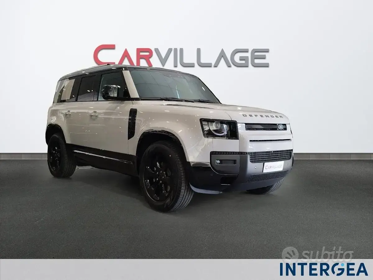 Nuova Land Rover Defender SE Dynamic 250 CV (183 kW) 2026 Nero SUV