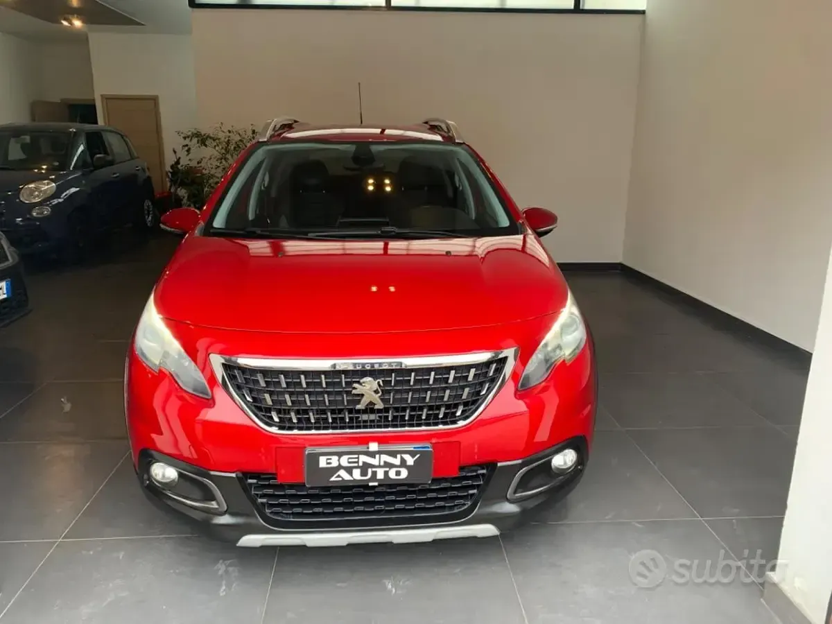Usata Peugeot 2008 Allure 99 CV (72 kW) 2017 Rosso SUV