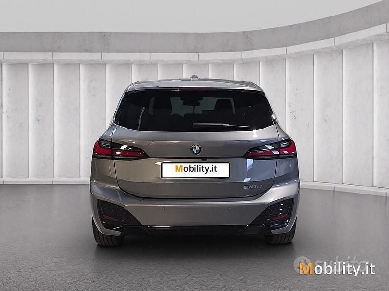 Usata BMW 218 Active Tourer Comfort Edition 150 CV (110 kW) 2024 Grigio Monovolume