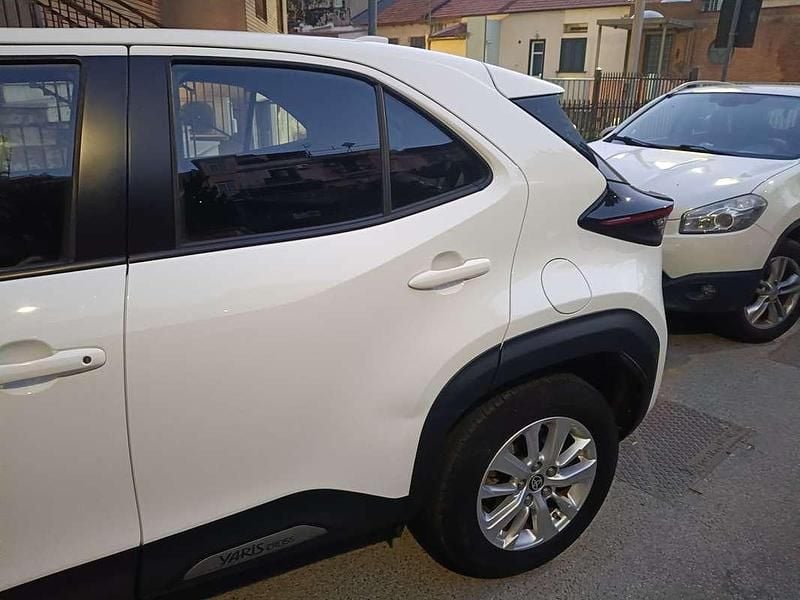 Usata Toyota Yaris Cross Active 92 CV (67 kW) 2022 Bianco SUV