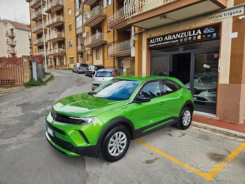 Usata Opel Mokka 100 CV (73 kW) 2022 Verde SUV