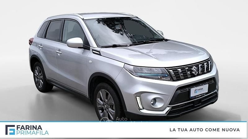Usata Suzuki Vitara Cool 129 CV (94 kW) 2023 Gray SUV
