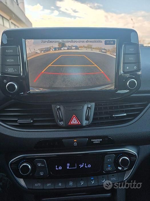 Usata Hyundai i30 Style 136 CV (100 kW) 2018 Blu Station wagon