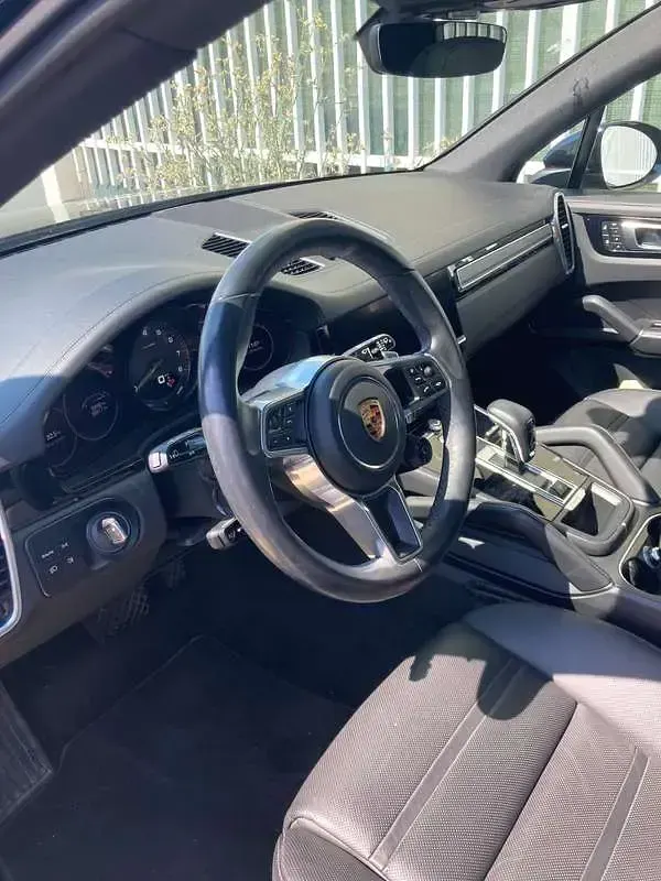 Usata Porsche Cayenne Platinum Edition 340 CV (250 kW) 2023 Blu/azzurro SUV