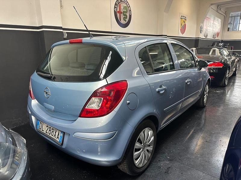 Usata Opel Corsa Cosmo 75 CV (55 kW) 2007 Blu Utilitaria