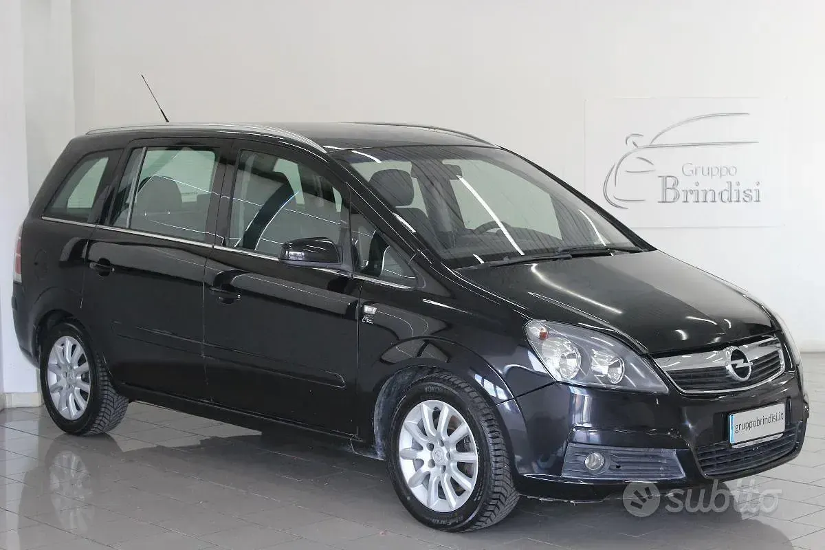 Usata Opel Zafira Enjoy 120 CV (88 kW) 2008 Monovolume