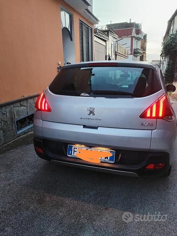 Usata Peugeot 3008 Business-Line 120 CV (88 kW) 2016 Grigio SUV