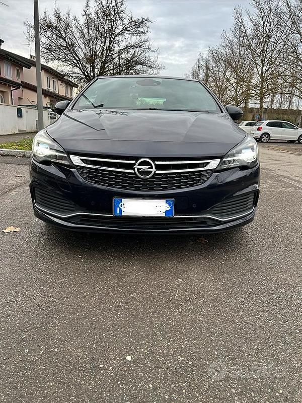 Usata Opel Astra 136 CV (100 kW) 2018 Blu Berlina