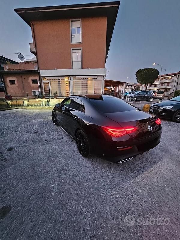 Gebraucht Mercedes CLA180 Premium 116 PS (85 kW) 2022 Schwarz Limousine