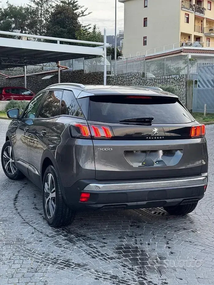 Usata Peugeot 3008 131 CV (96 kW) 2021 Grigio SUV