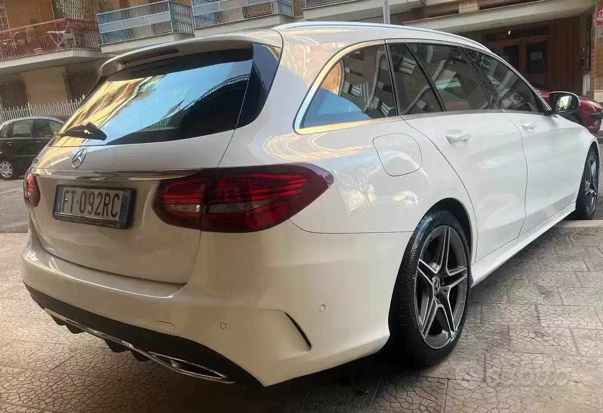 Usata Mercedes C220 Premium 194 CV (142 kW) 2019 Bianco Station wagon