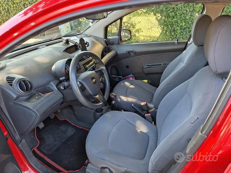 Usata Chevrolet Spark 68 CV (50 kW) 2012 Rosso Utilitaria