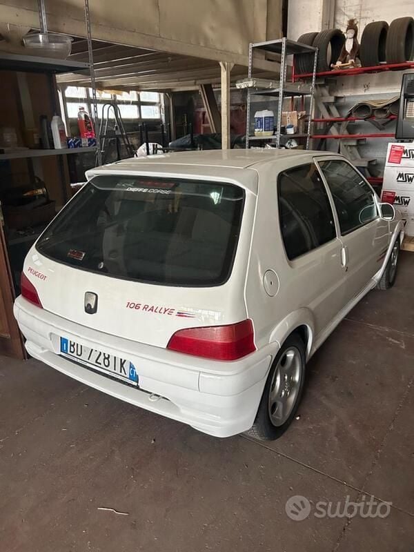 Usata Peugeot 106 101 CV (74 kW) 1999 Utilitaria