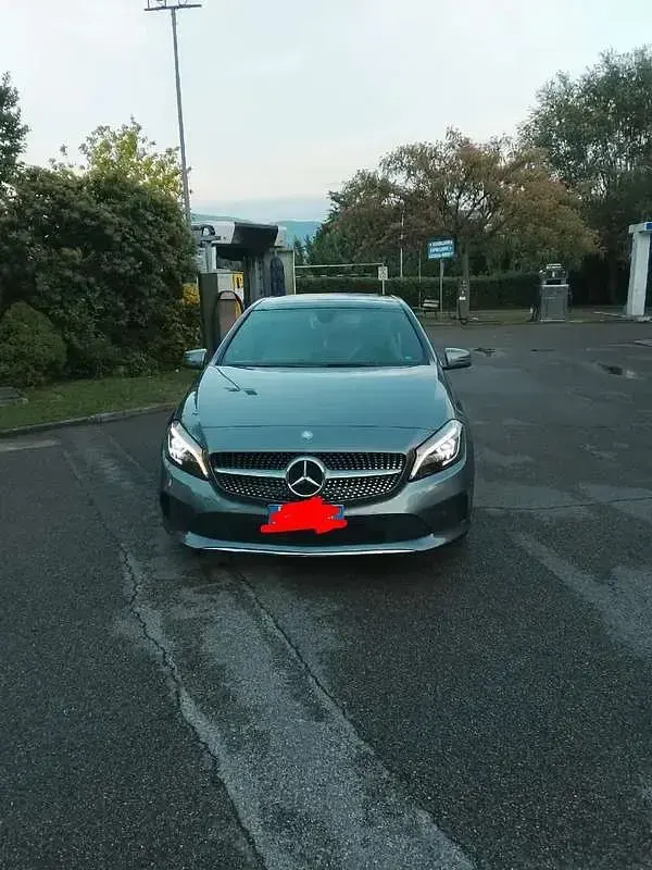 Usata Mercedes A200 Edition 136 CV (100 kW) 2016 Utilitaria