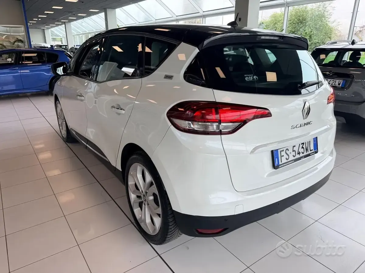 Usata Renault Scénic IV 110 CV (80 kW) 2019 Bianco Monovolume
