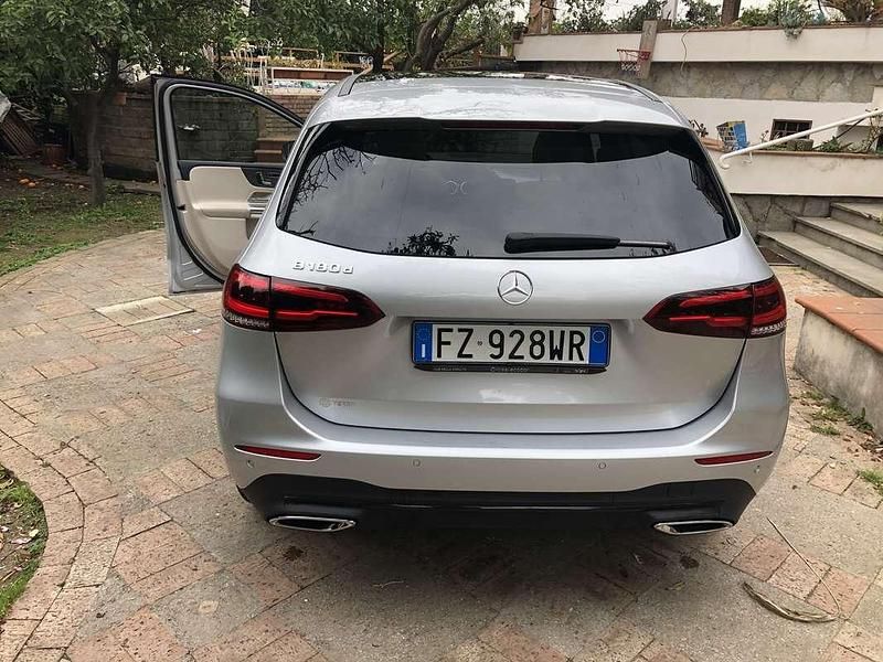 Usata Mercedes B180 116 CV (85 kW) 2020 Utilitaria
