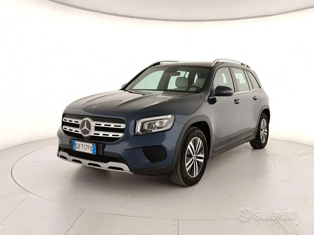 Usata Mercedes GLA200 163 CV (119 kW) 2020 Bluazzurro SUV