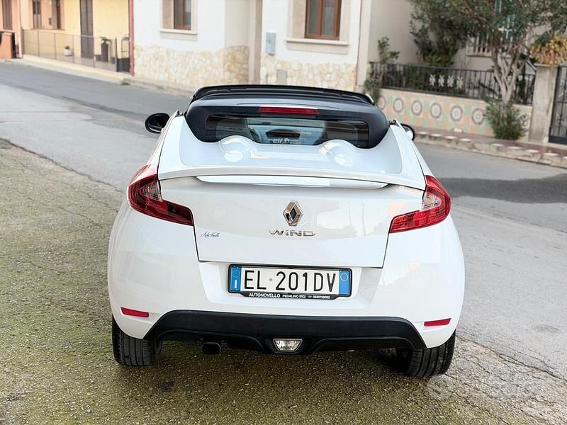 Usata Renault Wind 101 CV (74 kW) 2011 Bianco Cabrio