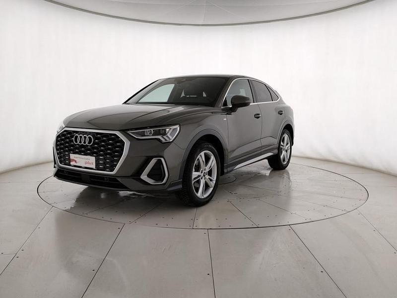 Grigio Usata 2024 Audi Q3 Sportback S-Line SUV | 45.900 € (Cara) - Immagine 1/4