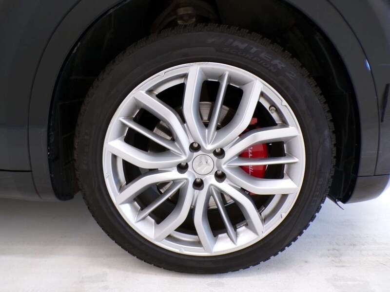 Usata Maserati Levante 349 CV (256 kW) 2018 Nero metallizzato SUV