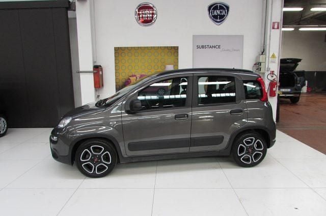 Usata Fiat Panda City Life 70 CV (51 kW) 2022 Grigio scuro Utilitaria