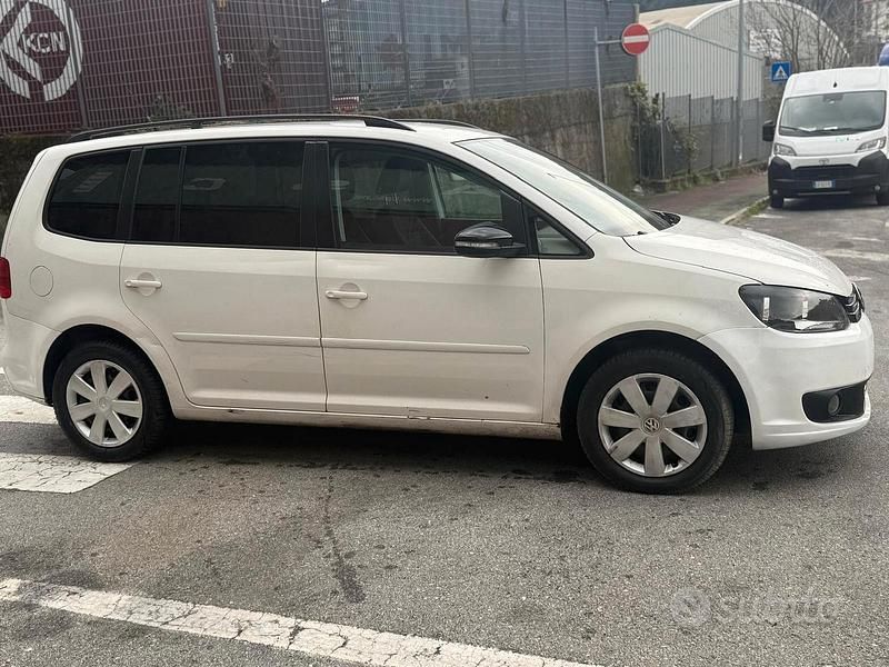 Usata VW Touran 2011 Bianco Monovolume