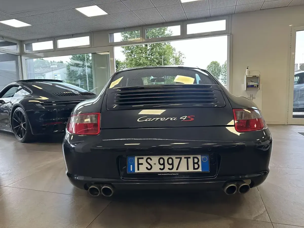 Usata Porsche 911 Carrera 4S 355 CV (261 kW) 2008 Grigio atlas met. Coupé