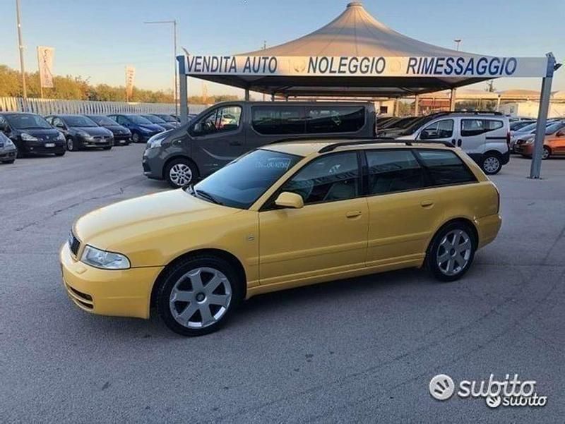 Usata Audi A4 265 CV (194 kW) 1999 Giallo Station wagon