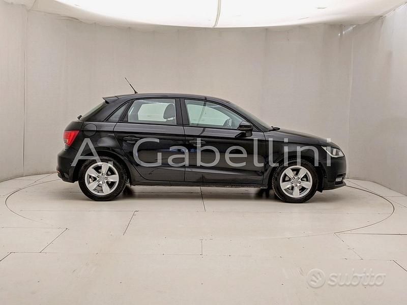 Usado Audi A1 90 CV (66 kW) 2016 Negro Utilitario