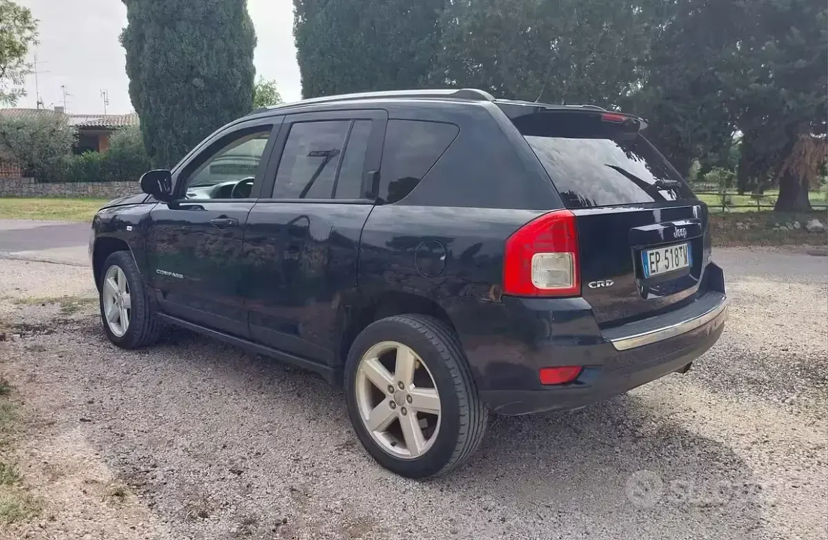 Usata Jeep Compass Limited 163 CV (119 kW) 2013 Bluazzurro SUV