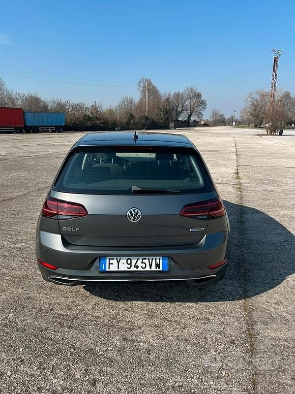 Usata VW Golf VIII 2020 Grigio Berlina