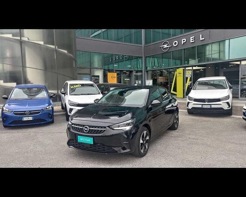 Usata Opel Corsa-e Elegance 57 kW (78 CV) 2021 Nero Utilitaria
