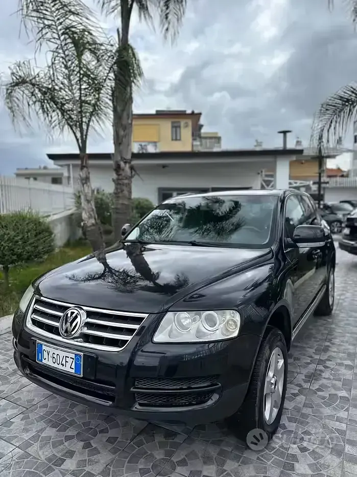 Usata VW Touareg 174 CV (127 kW) 2005 Nero SUV