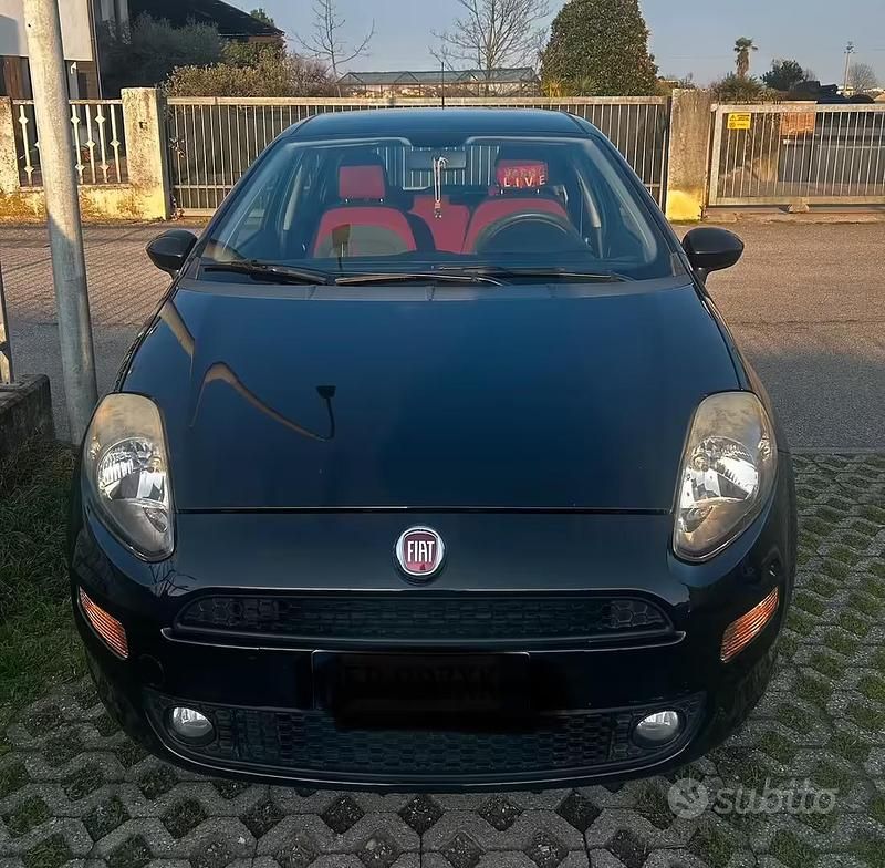 Usata Fiat Punto 77 CV (56 kW) 2013 Nero Utilitaria
