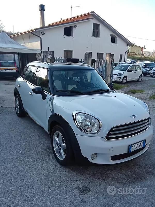 Usata Mini Countryman 111 CV (81 kW) 2015 Bianco SUV