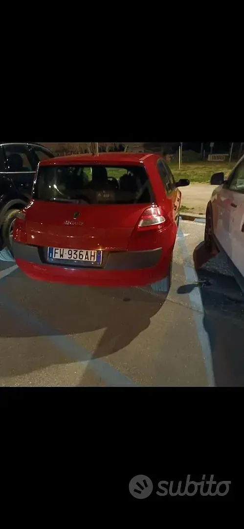 Usata Renault Mégane 106 CV (77 kW) 2007 Rosso Berlina