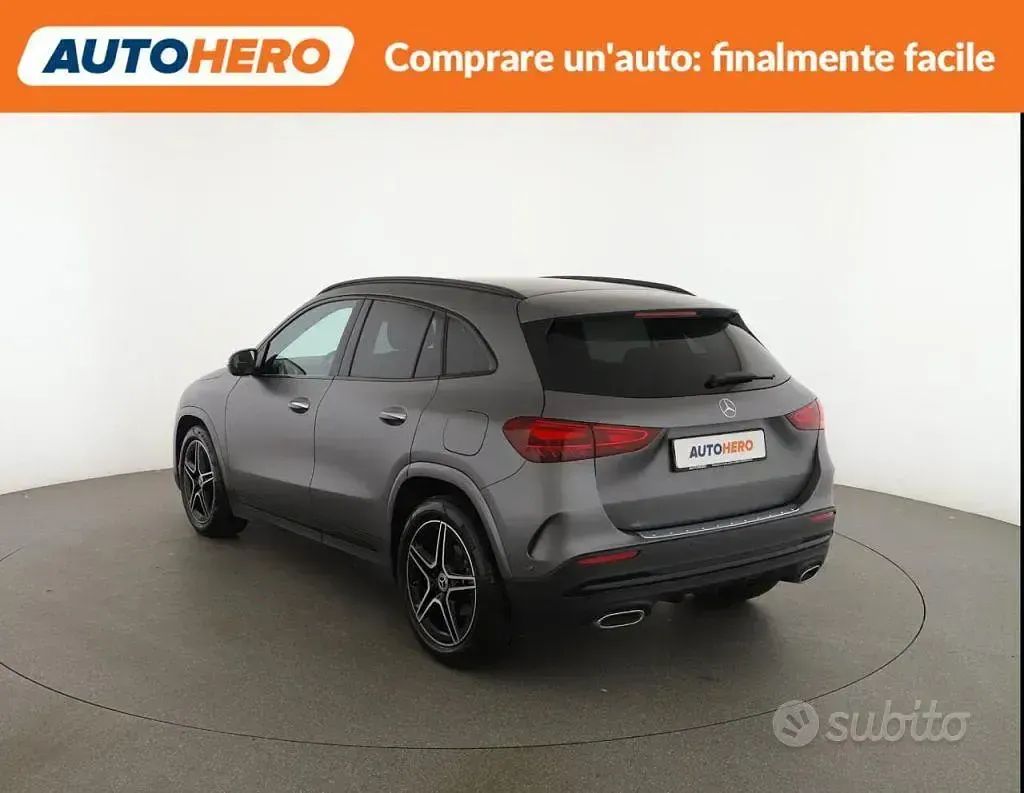 Usata Mercedes GLA180 AMG Line Premium 116 CV (85 kW) 2024 Grigio SUV
