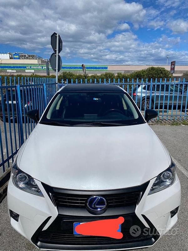 Bianco Usata 2016 Lexus CT200h Tre volumi | 10.000 € - Immagine 1/4
