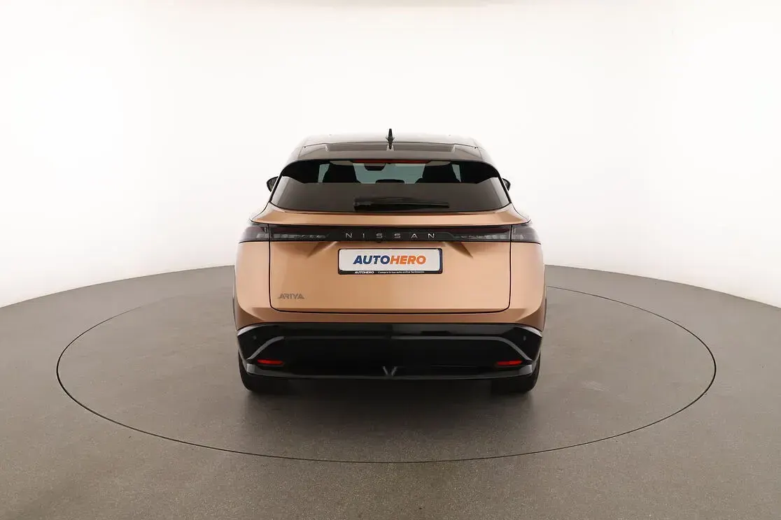 Usata Nissan Ariya Evolve 160 kW (218 CV) 2022 Oro SUV