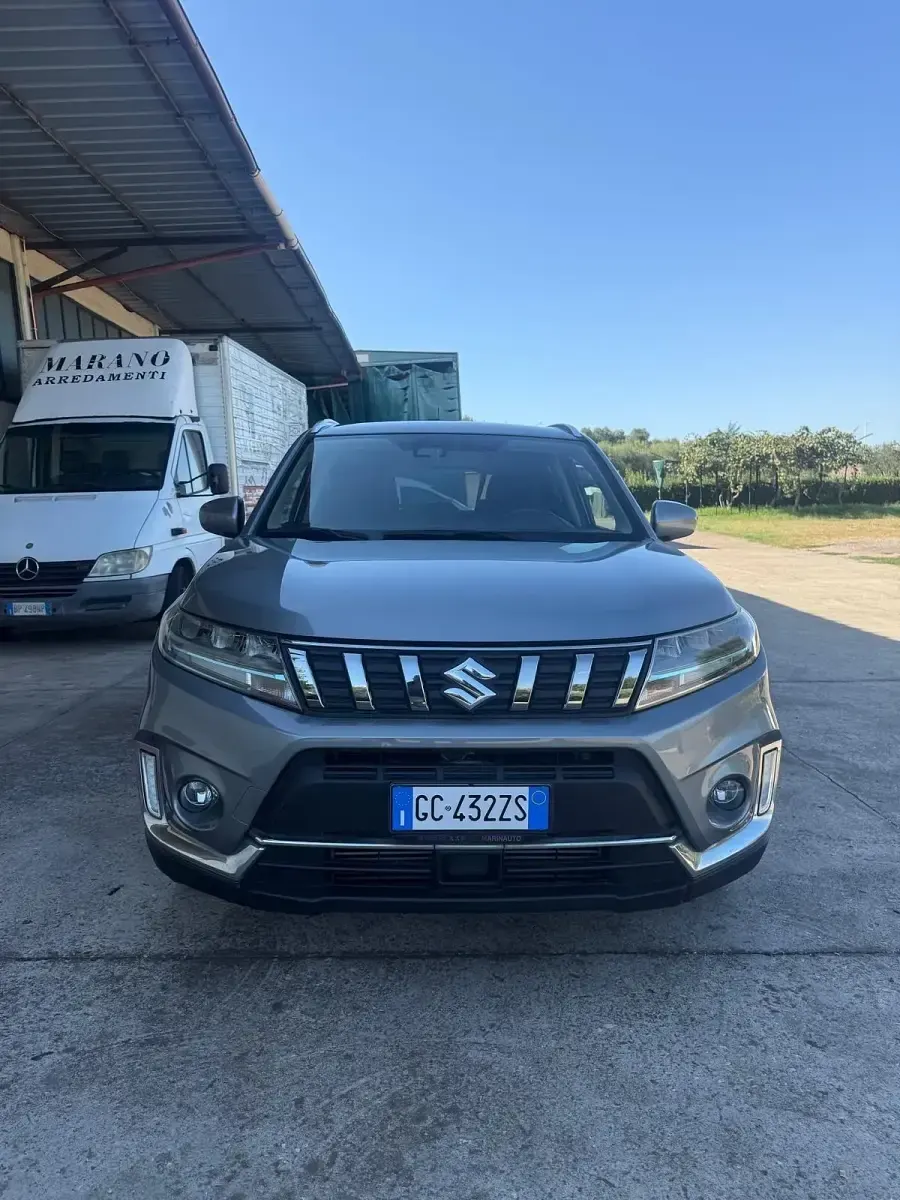 Usata Suzuki Vitara 129 CV (94 kW) 2021 Argento SUV