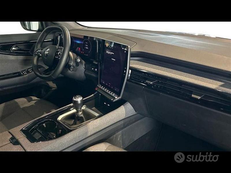 Usata Renault Austral Equilibre 131 CV (96 kW) 2023 Nero SUV