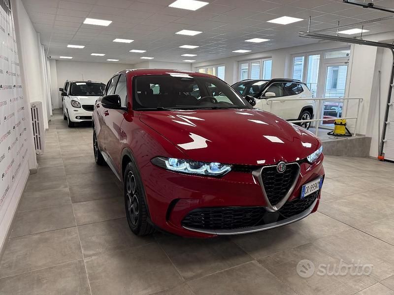 Usata Alfa Romeo Tonale Ti 131 CV (96 kW) 2023 Rosso SUV