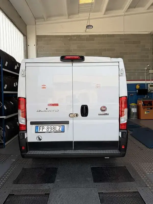 Usata Fiat Ducato 131 CV (96 kW) 2018 Bianco Furgone