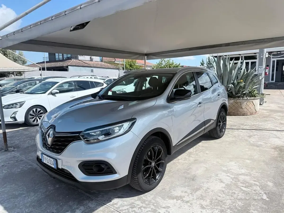 Usado Renault Kadjar 116 CV (85 kW) 2019 Gris SUV
