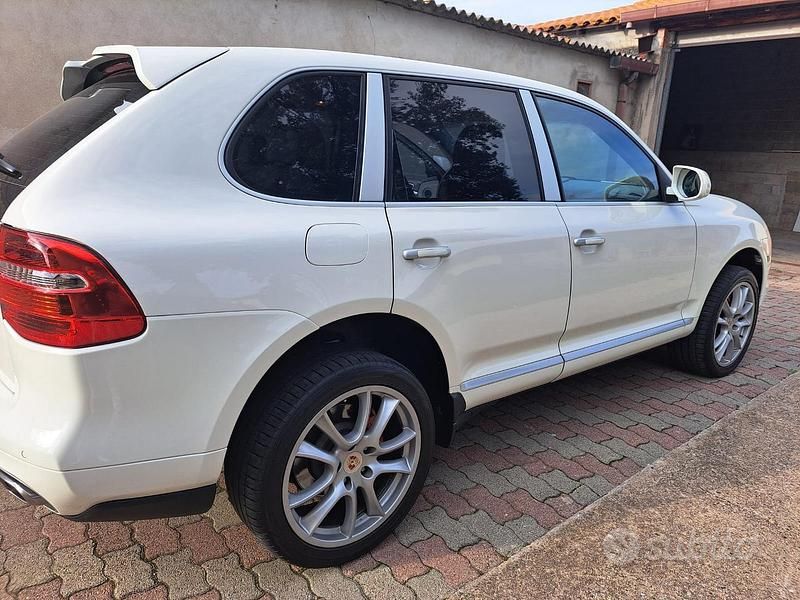 Usata Porsche Cayenne 2009 Bianco SUV