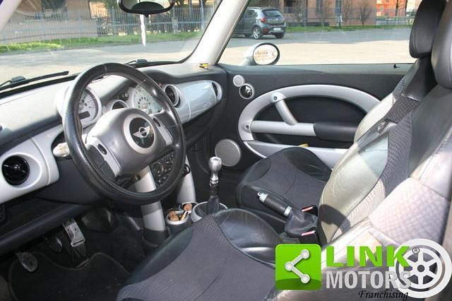 Usata Mini Cooper 116 CV (85 kW) 2004 Verde Utilitaria
